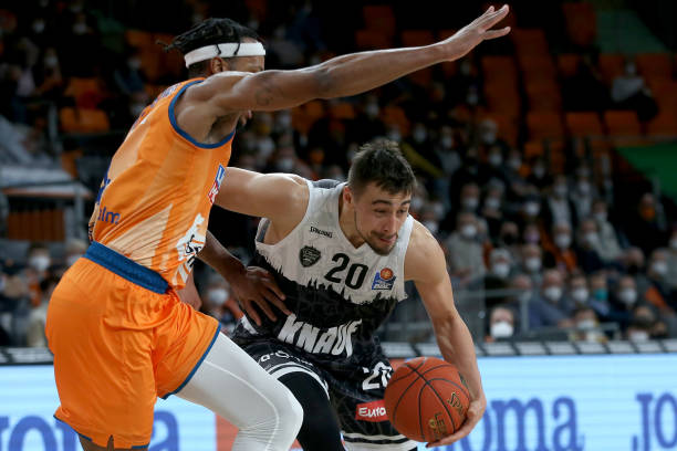 防守的稳固 防守的稳固